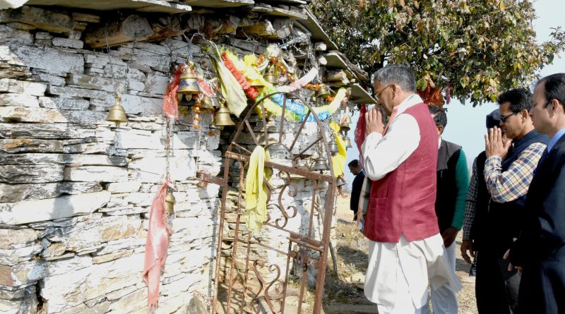 CM offering prayers at Goddess Bharadii Devi Temple