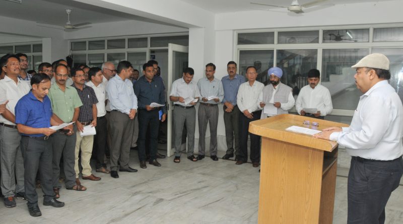 Employees take oath on Sadbhavana Diwas !