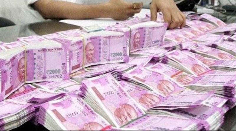 उत्तराखंड : ईडी का शिकंजा , नेताओं, वन अफसरों के घर से मिली 1.10 करोड़ की नकदी और सोना, विदेशी मुद्रा भी सीज