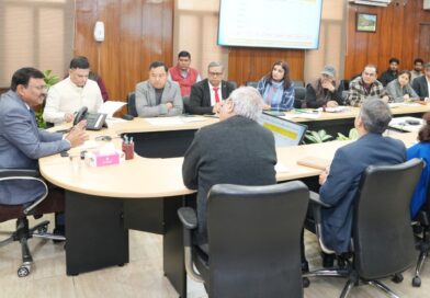 पलायन रोकथाम व सीमांत क्षेत्रों में रोजगार योजनाओं को तेज़ी से लागू करने के निर्देश पलायन रोकथाम व सीमांत क्षेत्रों में रोजगार योजनाओं को तेज़ी से लागू करने के निर्देश