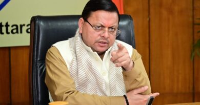 उत्तराखंड कैबिनेट री-शफल: सीएम धामी के पास 18 विभाग, मंत्रियों के पोर्टफोलियो में भारी उलटफेर उत्तराखंड कैबिनेट री-शफल: सीएम धामी के पास 18 विभाग, मंत्रियों के पोर्टफोलियो में भारी उलटफेर