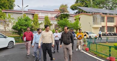 धामी सरकार की पहल, सर्किट हाउस एनेक्सी का होगा कायाकल्प,लोकसंस्कृति की झलक के साथ आधुनिक सुविधाओं से सुसज्जित होगा राज्य अतिथि गृह,आवास सचिव डॉ आर राजेश कुमार के औचक निरीक्षण में तेज हुई कायाकल्प की प्रक्रिया