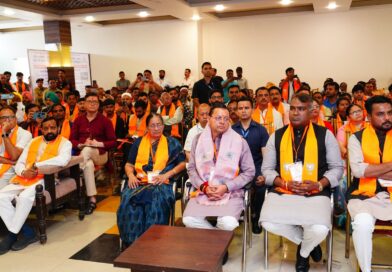 सीएम धामी ने सुना ‘मन की बात’ का 132वां एपिसोड, जनप्रतिनिधियों संग साझा किए विचार