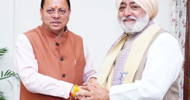 भक्ति और सुरक्षा का संगम, सीएम धामी से मिले ट्रस्ट अध्यक्ष बिंद्रा, हेमकुंट साहिब यात्रा की तैयारियों पर हुई चर्चा।