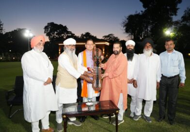 बैसाखी पर सीएम धामी से सिक्ख प्रतिनिधिमंडल की भेंट, सौंपा सरोपा,केंद्र व राज्य सरकार के ऐतिहासिक निर्णयों की सिक्ख समाज ने की सराहना,हेमकुंड साहिब रोपवे परियोजना से श्रद्धालुओं को बड़ी सुविधा—सीएम धामी बैसाखी पर सीएम धामी से सिक्ख प्रतिनिधिमंडल की भेंट, सौंपा सरोपा,केंद्र व राज्य सरकार के ऐतिहासिक निर्णयों की सिक्ख समाज ने की सराहना,हेमकुंड साहिब रोपवे परियोजना से श्रद्धालुओं को बड़ी सुविधा—सीएम धामी