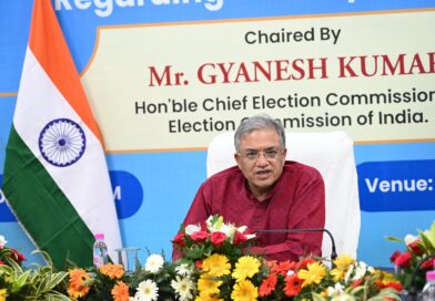 मुख्य निर्वाचन आयुक्त ने ली आगामी SIR को लेकर समीक्षा बैठक,प्रदेश के मतदाताओं से SIR में BLO से सहयोग करने की अपील,प्री एसआईआर फेज में 89% मैपिंग मुख्य निर्वाचन आयुक्त ने ली आगामी SIR को लेकर समीक्षा बैठक,प्रदेश के मतदाताओं से SIR में BLO से सहयोग करने की अपील,प्री एसआईआर फेज में 89% मैपिंग