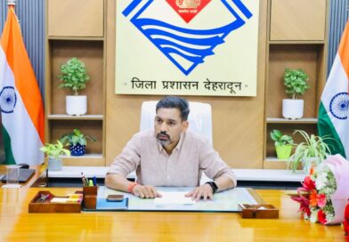 देहरादून के नए DM  आशीष चौहान एक्शन मोड में, पहली बैठक में अफसरों को दिए कड़े निर्देश; ‘लापरवाही पर तय होगी जवाबदेही’