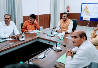 मुख्य सचिव ने किया लखवाड़ बहुउद्देशीय परियोजना का स्थलीय निरीक्षण,बैठक के दौरान मुख्य सचिव ने जल विद्युत निगम और एलएंडटी को वर्ष 2031 तक कार्य पूर्ण किए जाने के निर्देश दिए मुख्य सचिव ने किया लखवाड़ बहुउद्देशीय परियोजना का स्थलीय निरीक्षण,बैठक के दौरान मुख्य सचिव ने जल विद्युत निगम और एलएंडटी को वर्ष 2031 तक कार्य पूर्ण किए जाने के निर्देश दिए