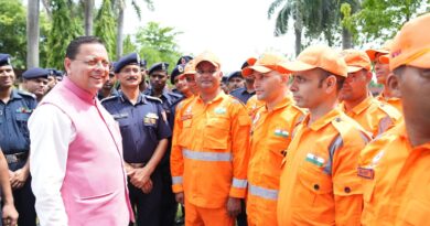 मुख्यमंत्री पुष्कर सिंह धामी ने एनडीआरएफ बटालियन गदरपुर का किया भ्रमण, जवानों से संवाद कर आपदा प्रबंधन व्यवस्थाओं की ली जानकारी