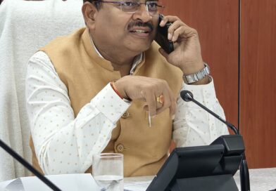 24×7 अलर्ट मोड में रहें अधिकारी-मुख्य सचिव मानसून-एसईओसी से मुख्य सचिव ने की विस्तृत समीक्षा कहा-बंद सड़कों को शीघ्र खोला जाए, लोगों को न हो दिक्कत