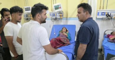 पौड़ी-मृत बकरी का मांस खाने से सिरोला गांव में हड़कंप, 25 से अधिक लोग बीमार; कई बच्चे और महिलाएं श्रीनगर बेस अस्पताल में भर्ती पौड़ी-मृत बकरी का मांस खाने से सिरोला गांव में हड़कंप, 25 से अधिक लोग बीमार; कई बच्चे और महिलाएं श्रीनगर बेस अस्पताल में भर्ती