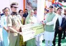 मुख्यमंत्री ने पुलिस स्मृति दिवस पर शहीद जवानों को दी श्रद्धांजलि, परिजनों को किया सम्मानित मुख्यमंत्री ने पुलिस स्मृति दिवस पर शहीद जवानों को दी श्रद्धांजलि, परिजनों को किया सम्मानित